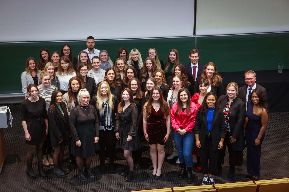 Gruppenbild Fakultätsfeier Gesundheitswissenschaften (1)