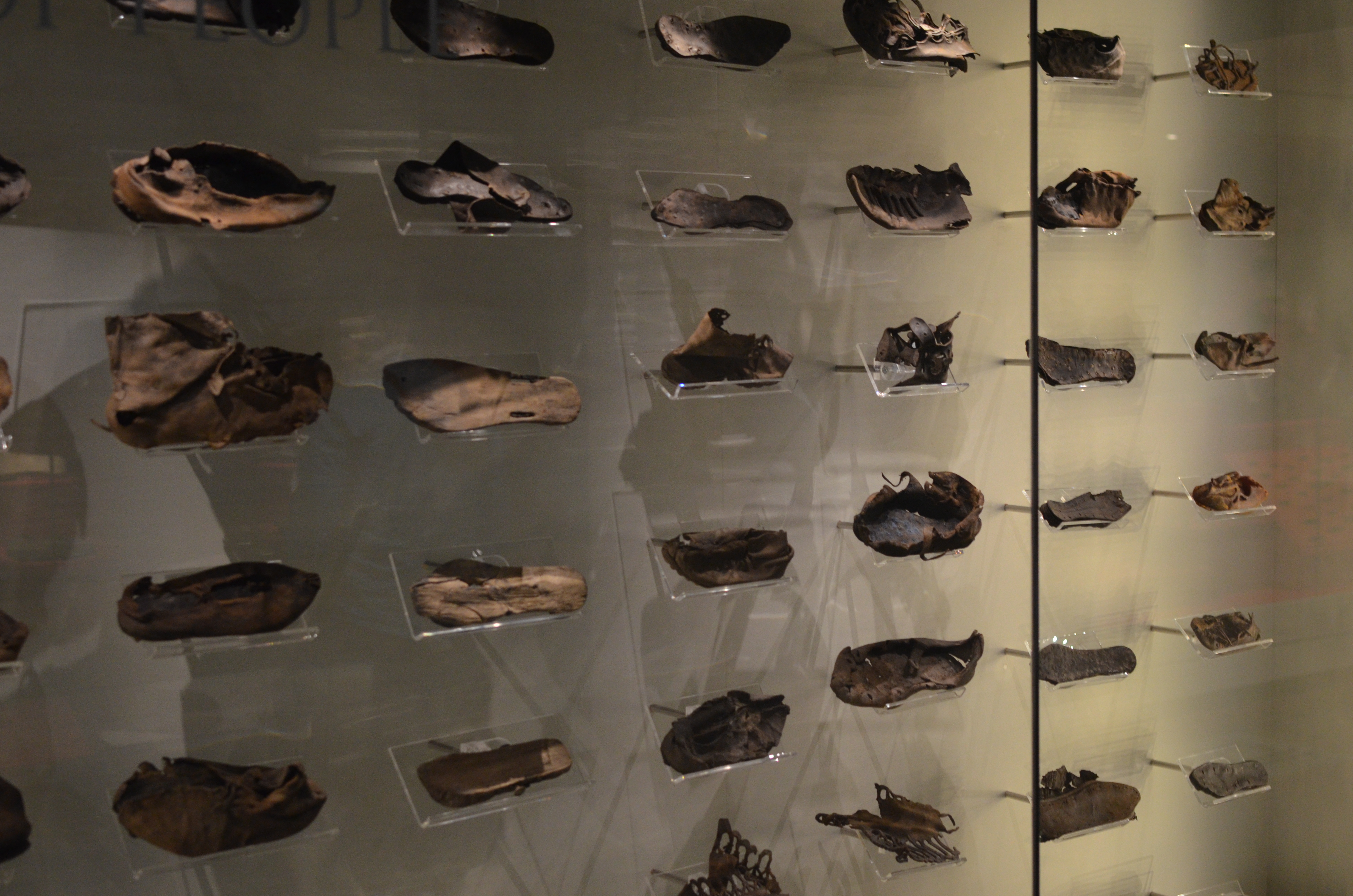 In Vindolanda findet sich die größte, an einer einzigen Ausgrabungsstätte gefundene, Sammlung an Lederfunden - darunter ca. 5000 Schuhe [Foto: Jastine Konermann].