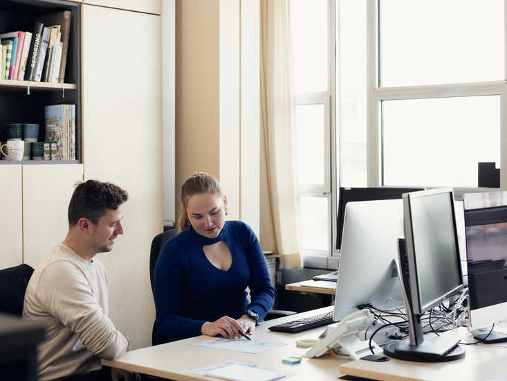 Besprechung im Büro