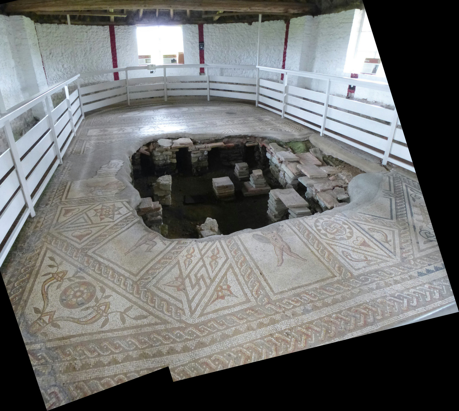 Hypocaustum unter dem Venus-Mosaik [Foto: Sebastian Eckert].