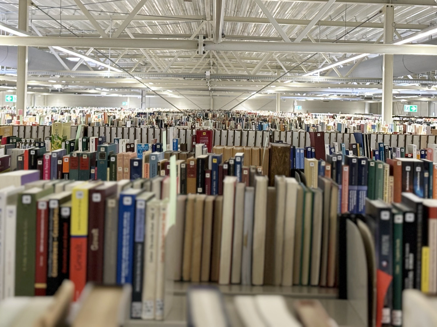 Interimsgebäude der Universitätsbibliothek: Bücherbestand