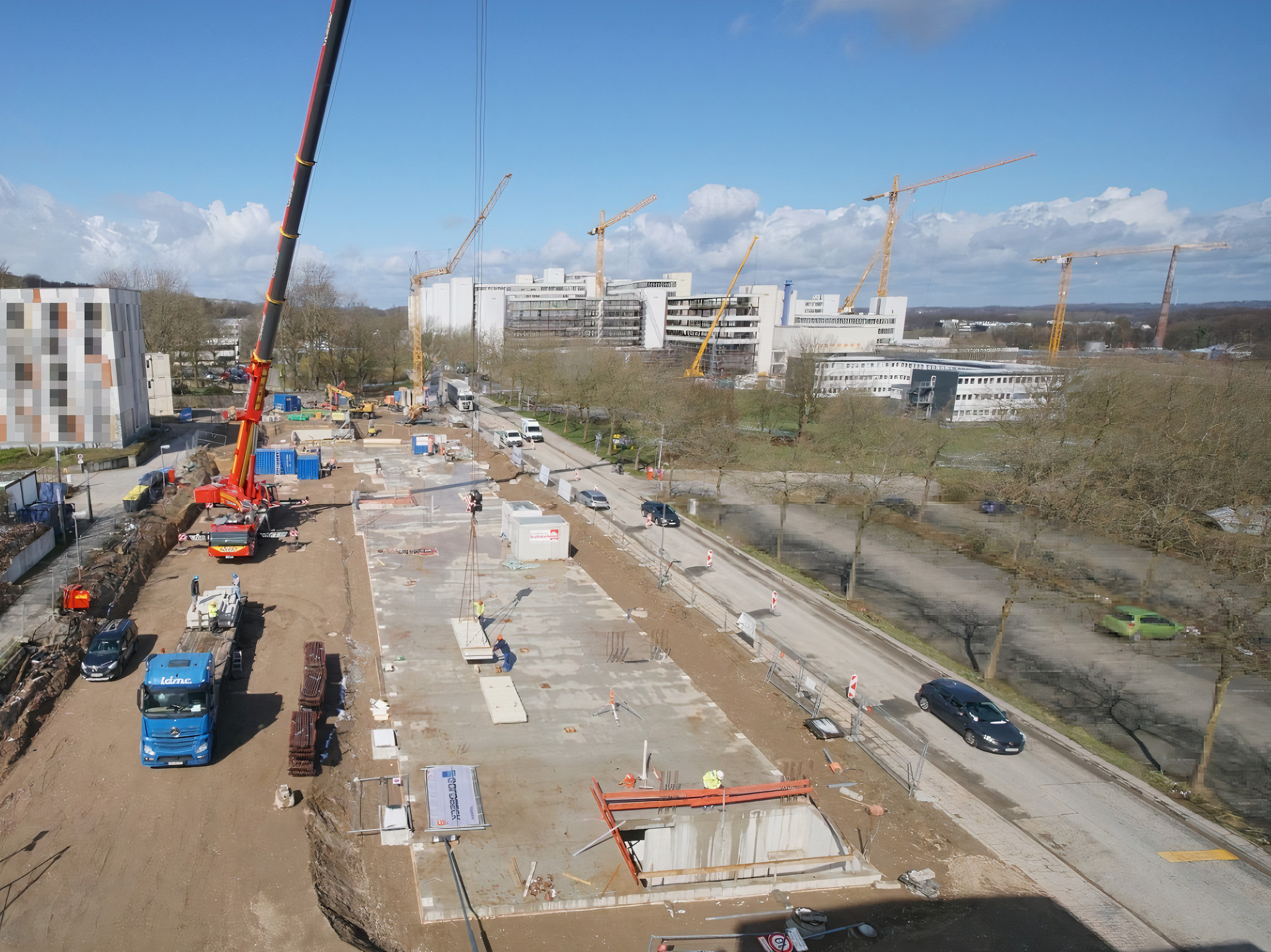 Zeitrafferdarstellung der Baustelle des R2 Gebäudes