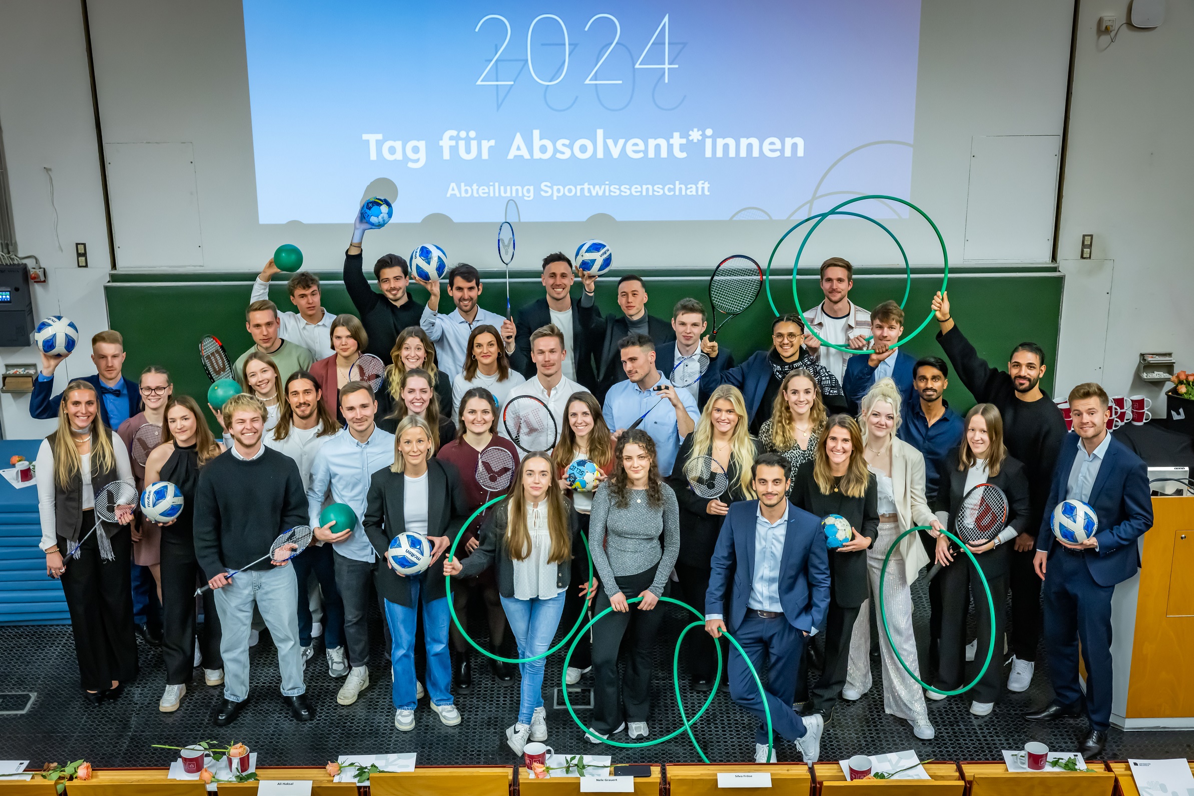 Gruppenfoto der Absolvent*innen