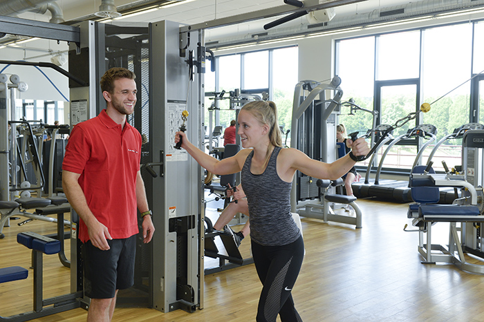 Kaufmann für Sport und Fitness im Fitnessstudio